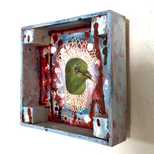 Ladda upp bild till gallerivisning, Dove. WallBox