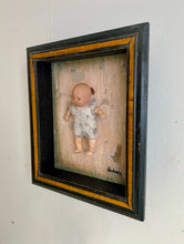 Ladda upp bild till gallerivisning, Baby Karloff. WallBox